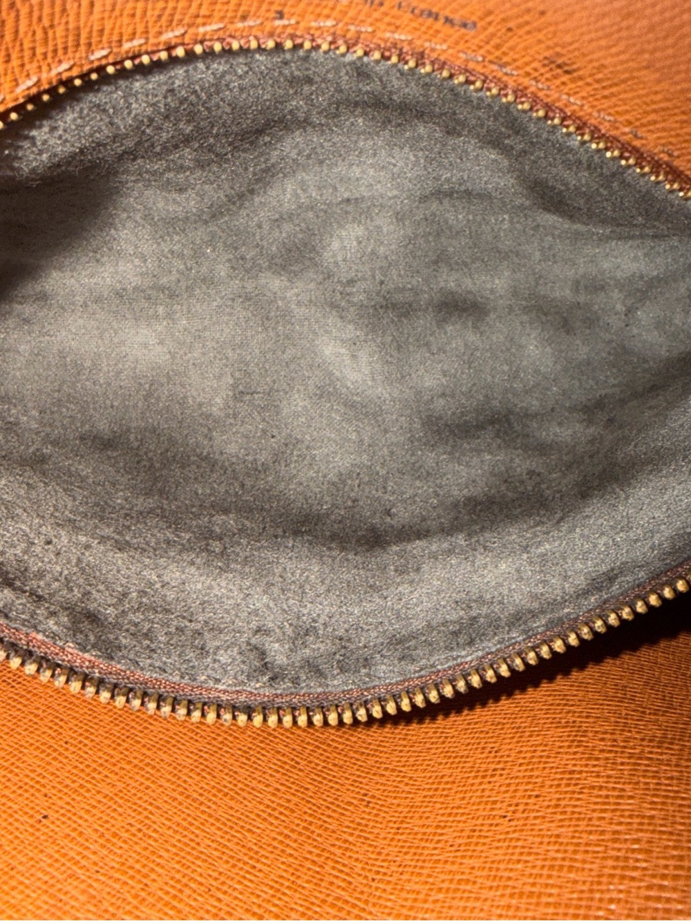Louis Vuitton Monogram Vintage Boulogne 30 Shoulder Bag - Picture 12 of 16